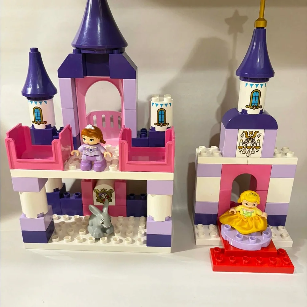 Lego castle explore